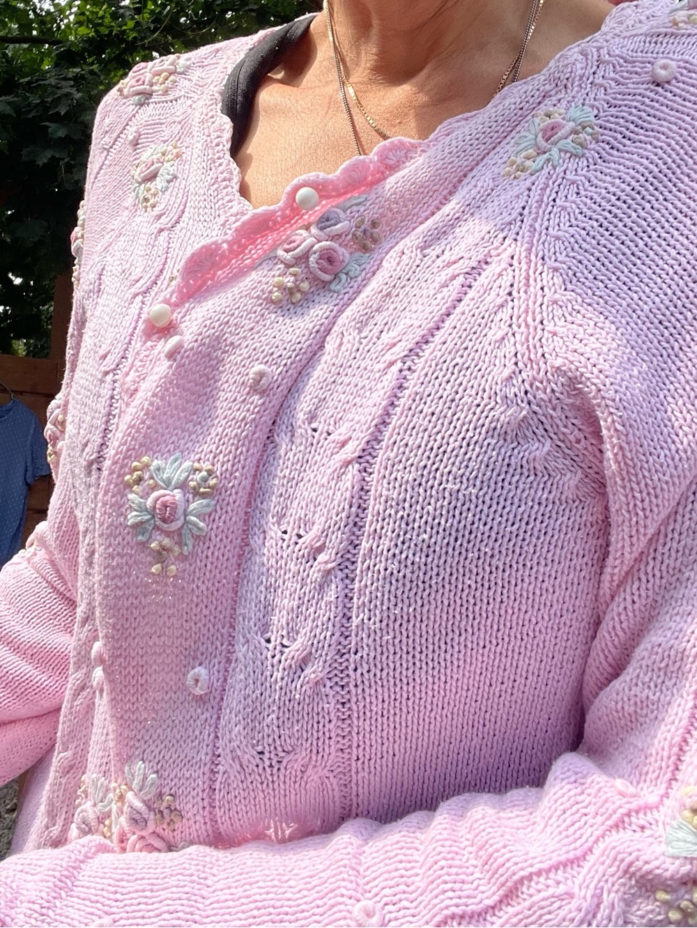 Vintage TAMRA Pink Floral Embroidered Cardigan Sweater Grandmacore Medium